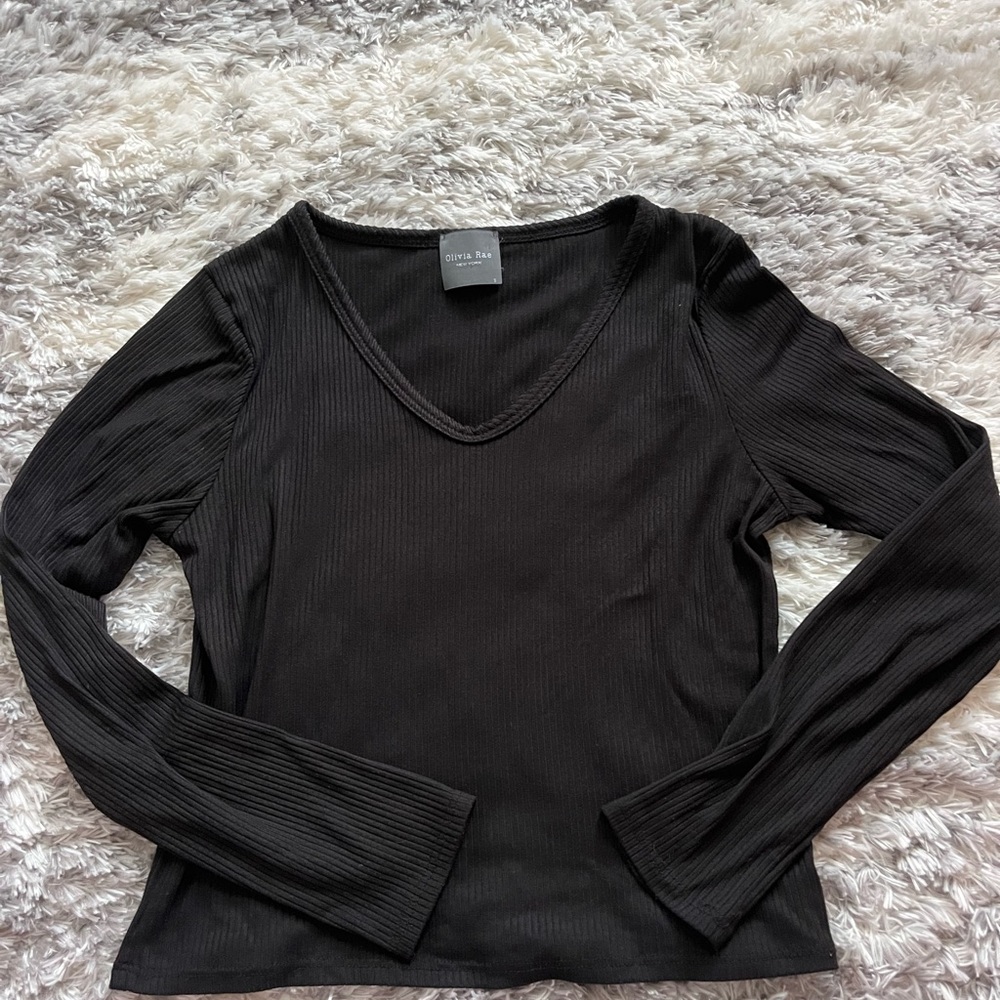 Olivia Rae Black Ribbed V-Neck Blouse